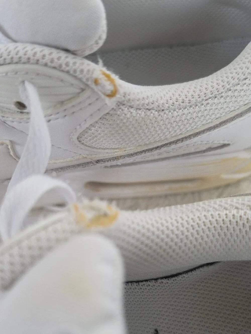 Nike Air Max 90 Triple White Sneakers Men's Size 9 CN8490-100
